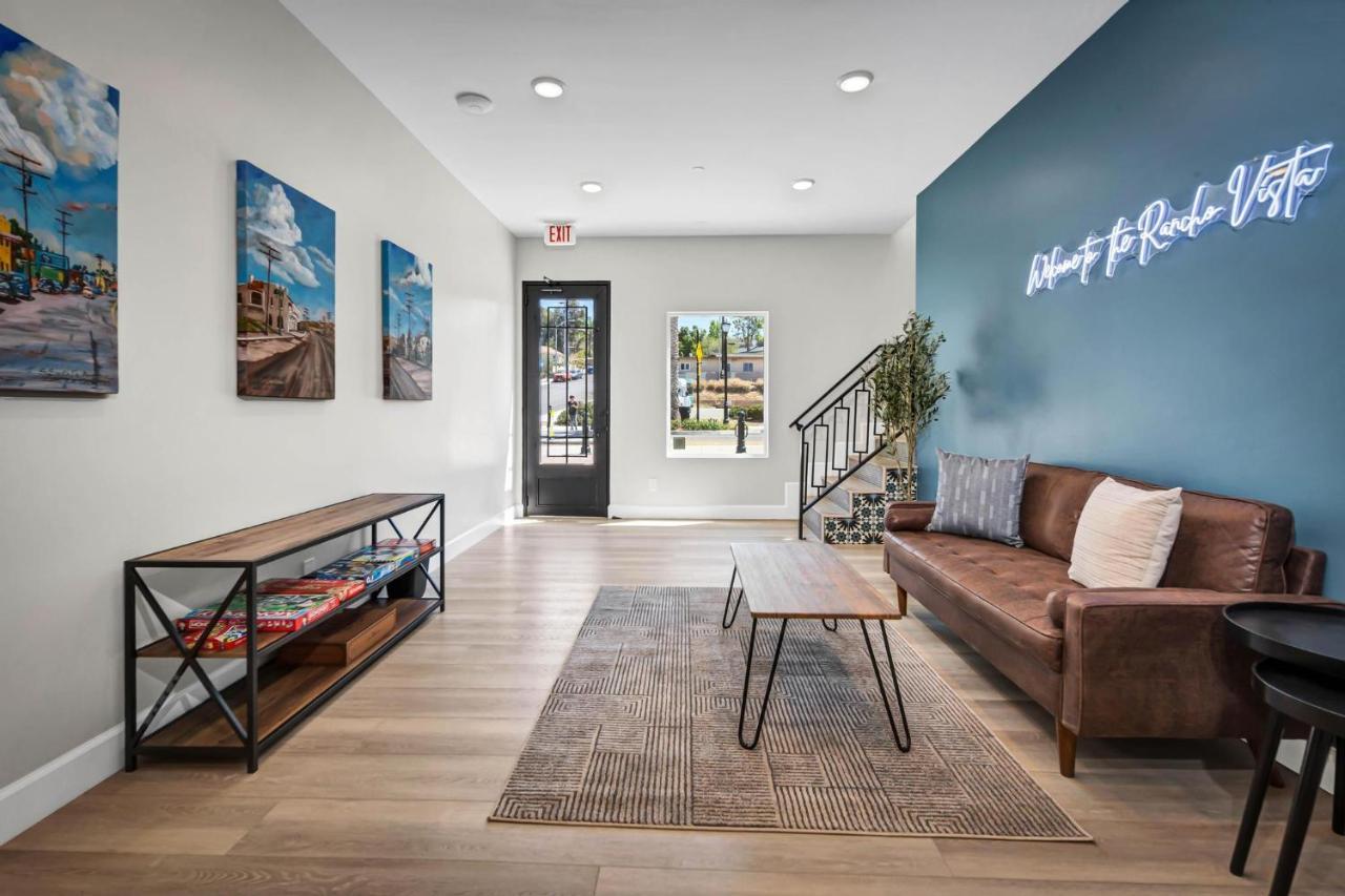 Two Bedroom-Queen In Master. Heart Of Downtown Vista Esterno foto